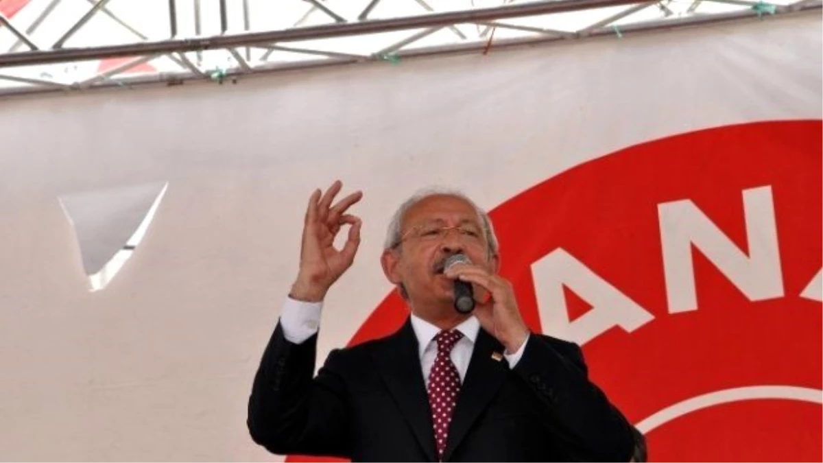 Kılıçdaroğlu, Memleketinde Halasının Elini Öpüp Hayır Duasını Aldı