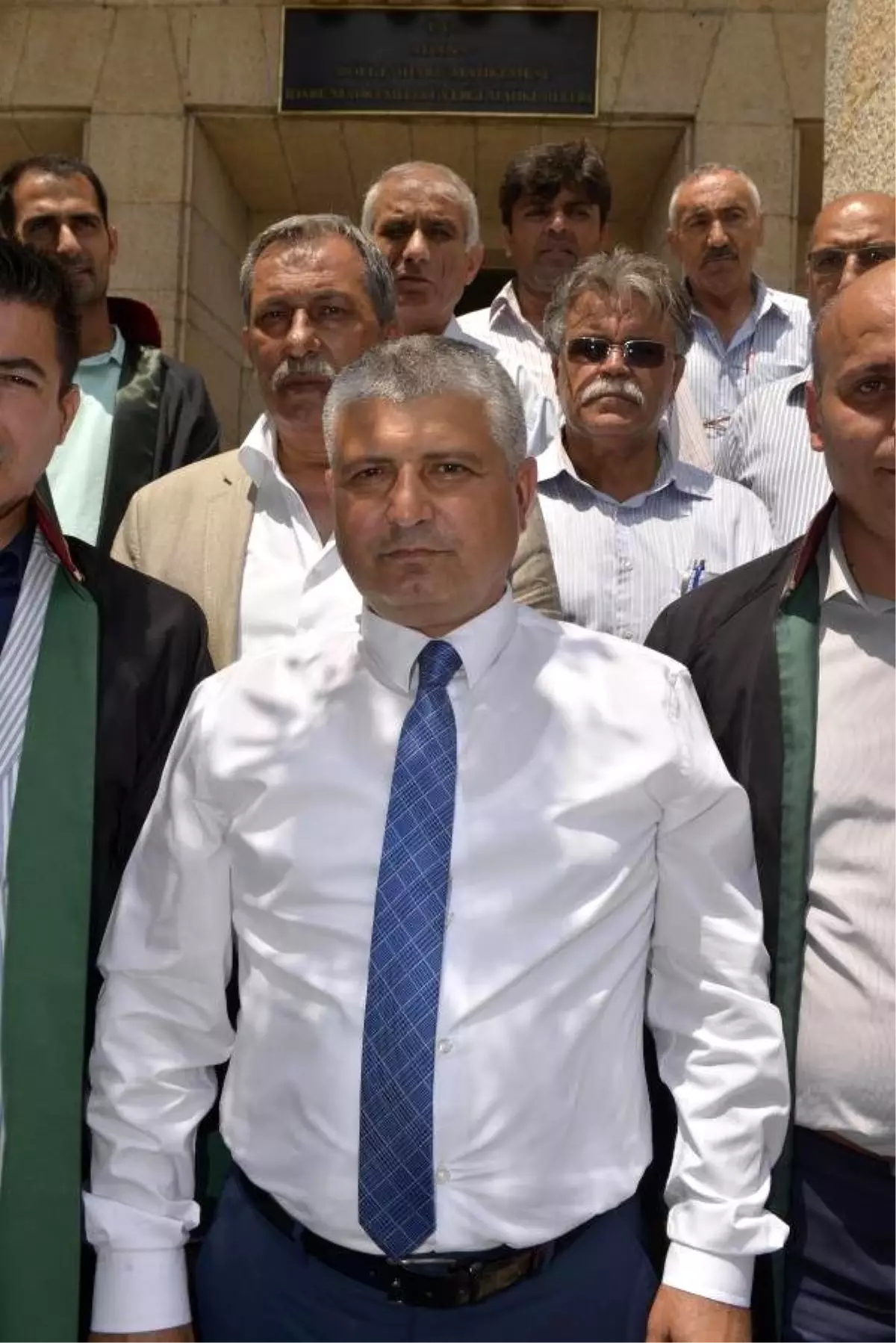 MHP\'li Vekil, Cumhurbaşkanı İçin AYM\'ye Başvurdu