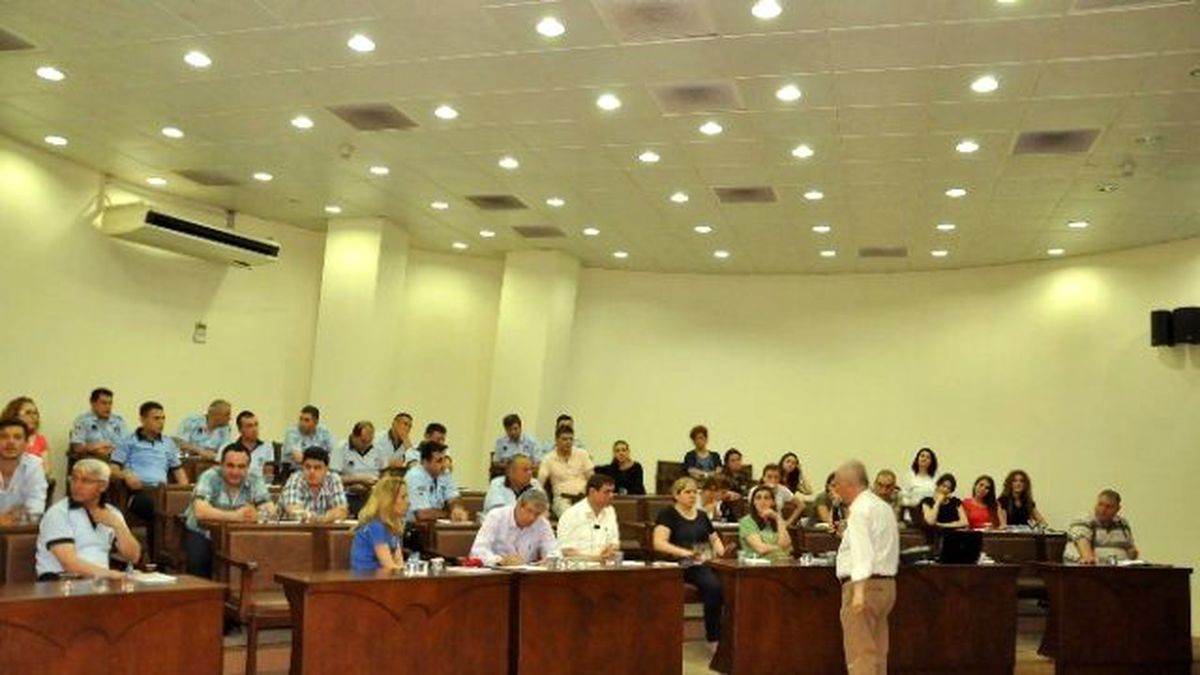 Nazilli\'de Belediye Personeli Değişen Yönetmelik Hakkında Bilgilendirildi