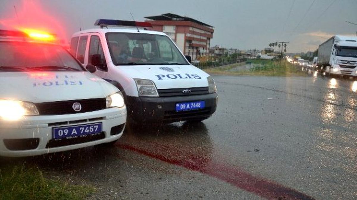Nazilli\'de Yağan Şiddetli Yağmur Kazayı da Beraberinde Getirdi; 1 Ağır Yaralı