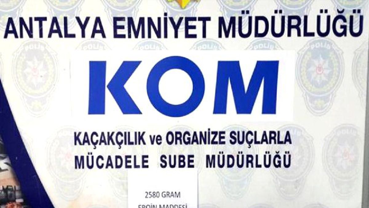 Otomobilde 2.5 Kilo Eroin