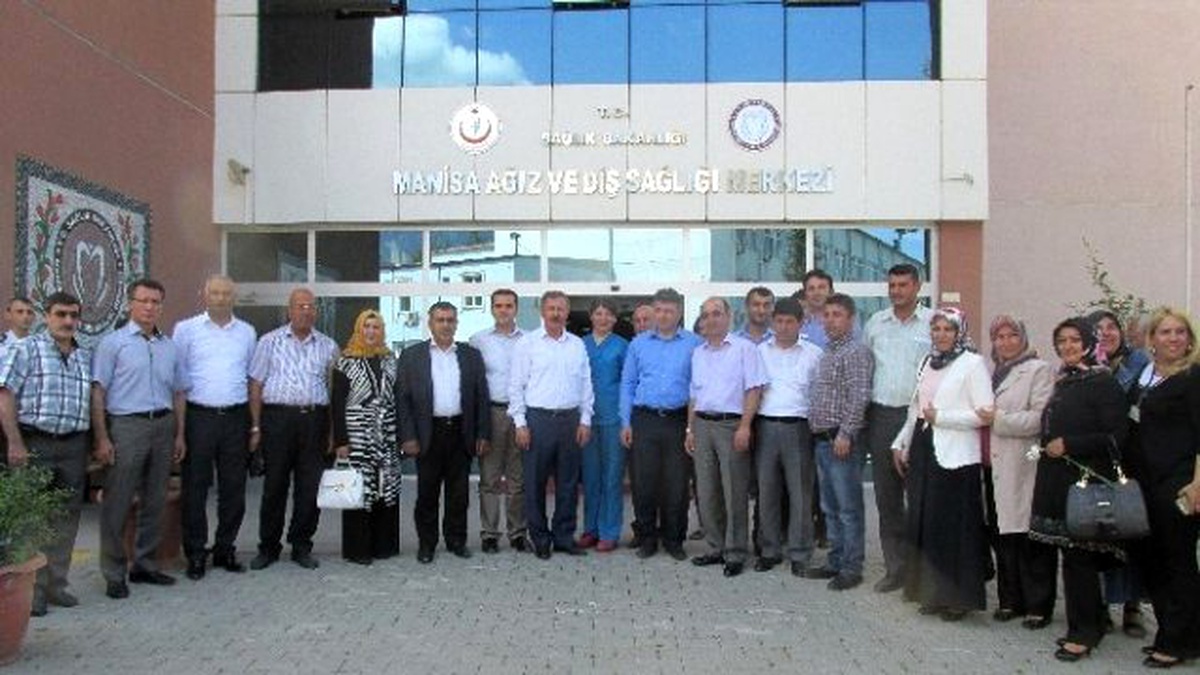 Özdağ, Sağlık Kurumlarını Ziyaret Etti