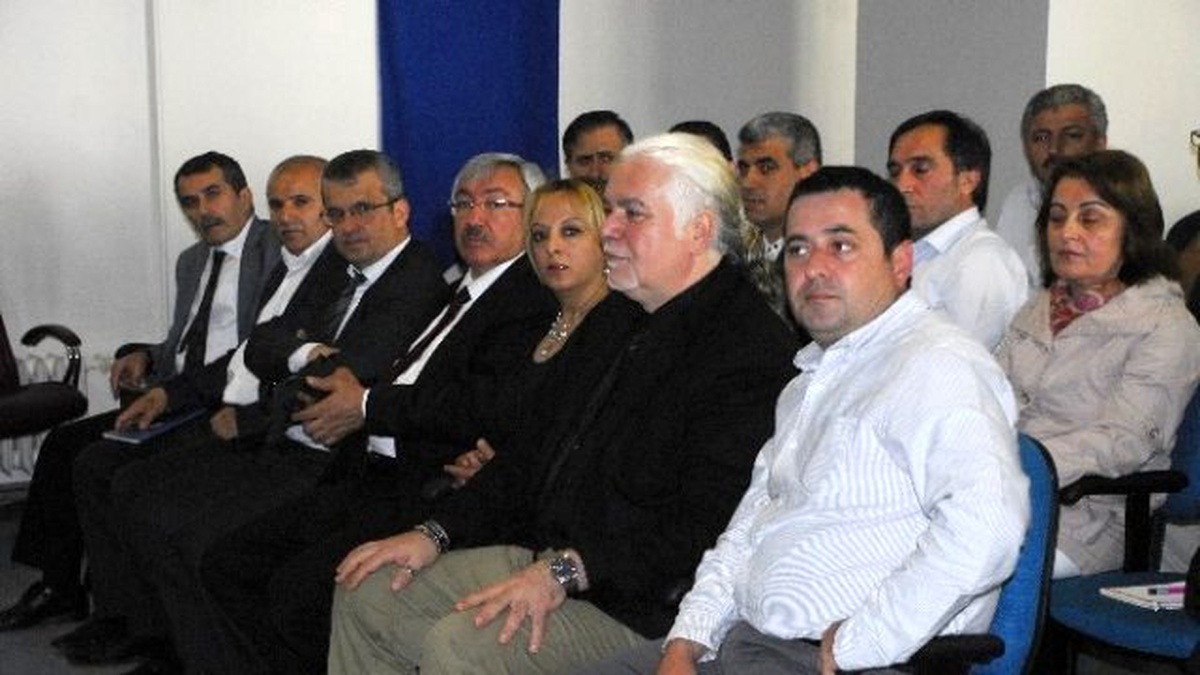 Sağlık Çalışanlarına E-ödenek ve İstirahat Raporları Eğitimi Verildi