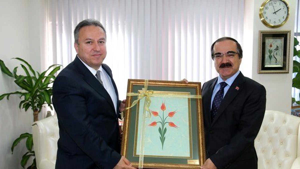 Sakarya Valisi Coş, Düzce Valisi Fidan\'ı Ziyaret Etti