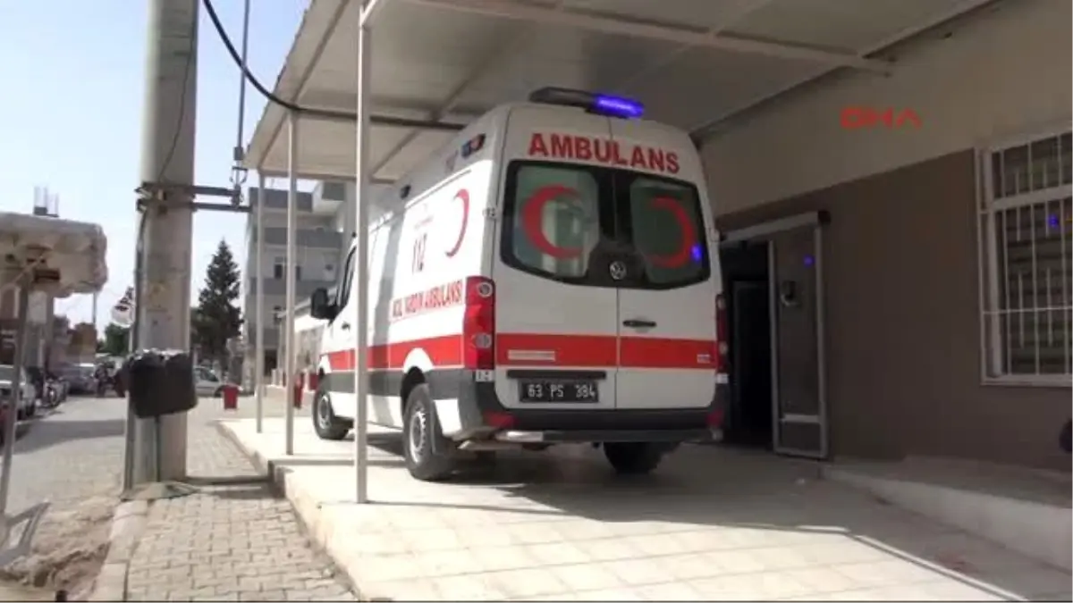 Askeri Araç, Suriyeli Kaçakların Otomobiline Çarptı: 1 Ölü, 7 Yaralı