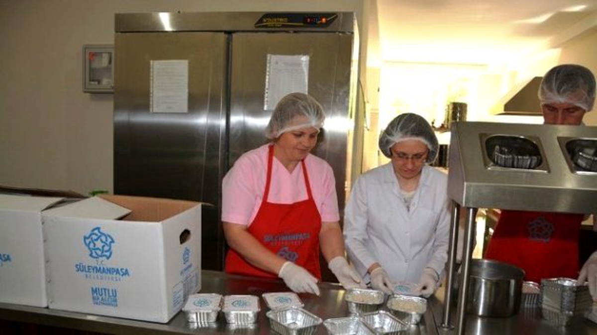 Süleymanpaşa Belediyesi\'nden \'Cenaze Pilavı\' Hizmeti