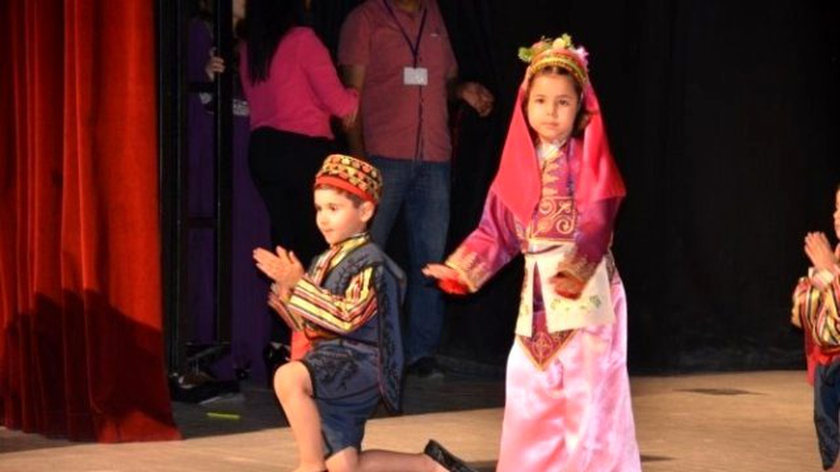 Vali Tapsız, Gülçocuk Anaokulu Mezuniyet Törenine Katıldı