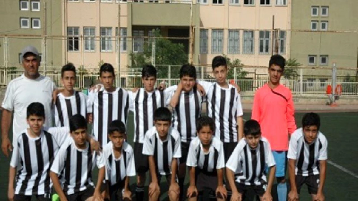 Yeni Diyarbakırspor U–13: 2 Yenişehir Belediyespor U–13: 2