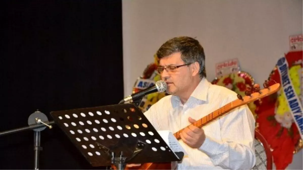 Yüncüoğlu, Ezgileriyle İmam Hatiplileri Büyüledi
