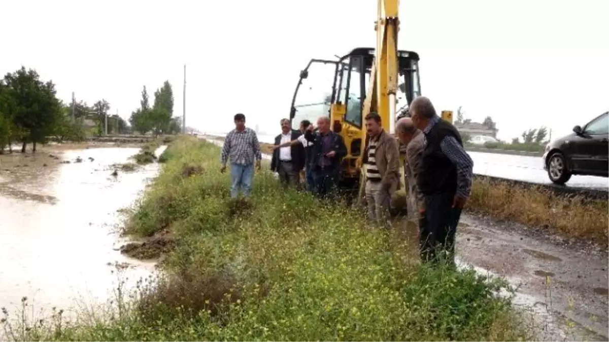 Aksaray Topakkaya\'da Afet Kurtarma Çalışması