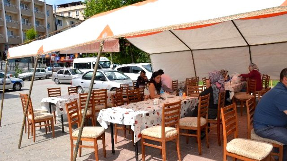 Bilecik\'te Açılan Kermeslere Vatandaşlar Yoğun İlgi Gösteriyor