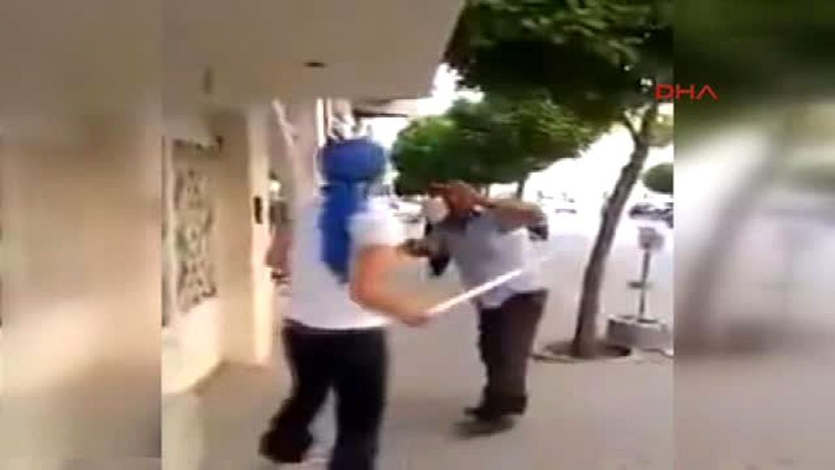 Erkeğe Kadın Şiddeti Kamerada