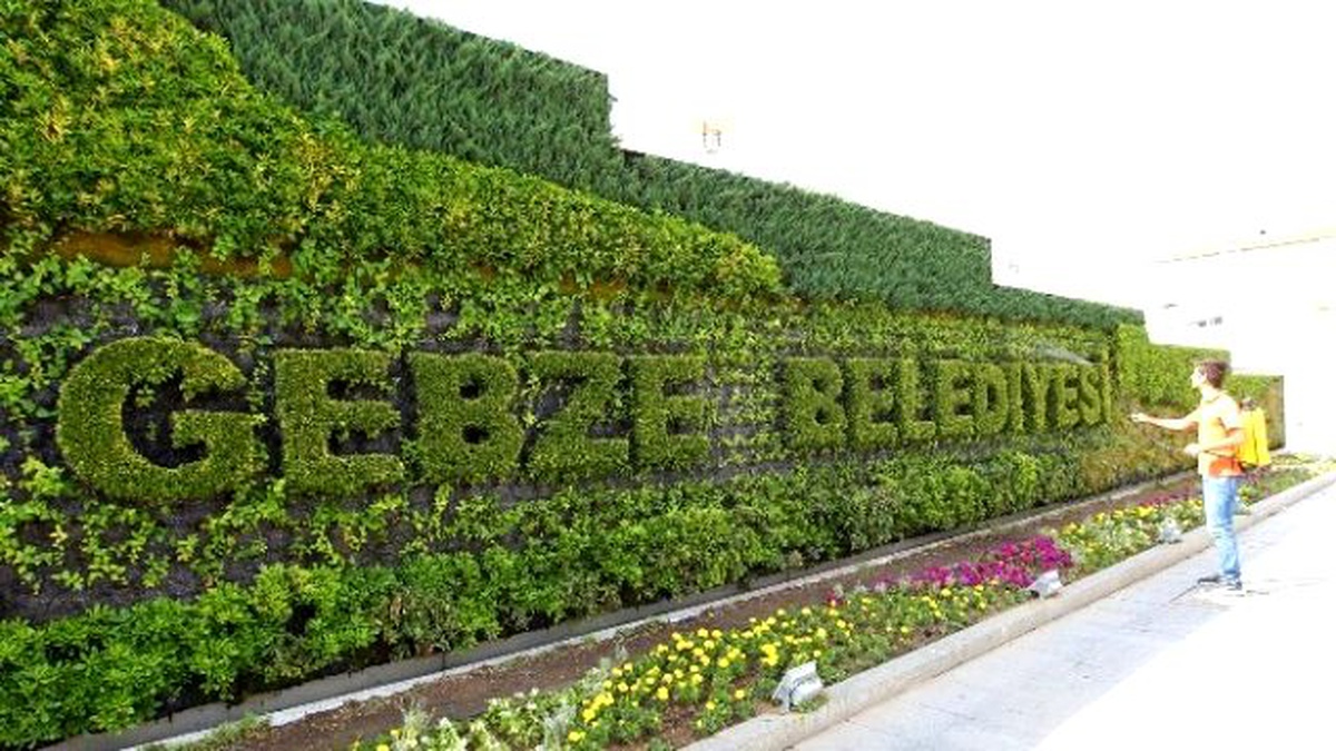 Gebze Kent Meydanı Rengarenk Çiçek Açtı