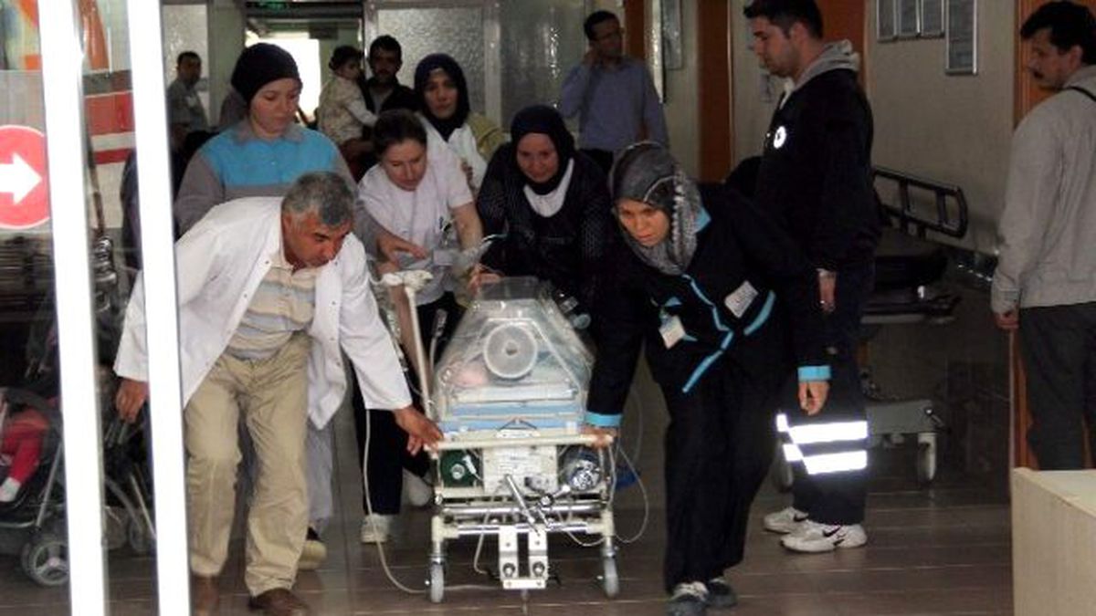 Kazazede Bebek Hayata Tutunmaya Çalışıyor