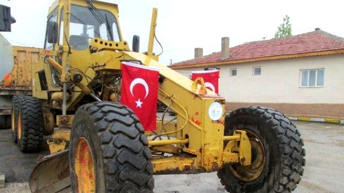 Odunpazarı\'ndan Han Belediyesi\'ne Greyder Hibesi