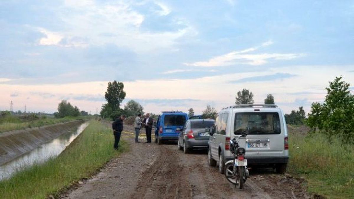 Silahla Başından Vurup İntihar Süsü Verdiler