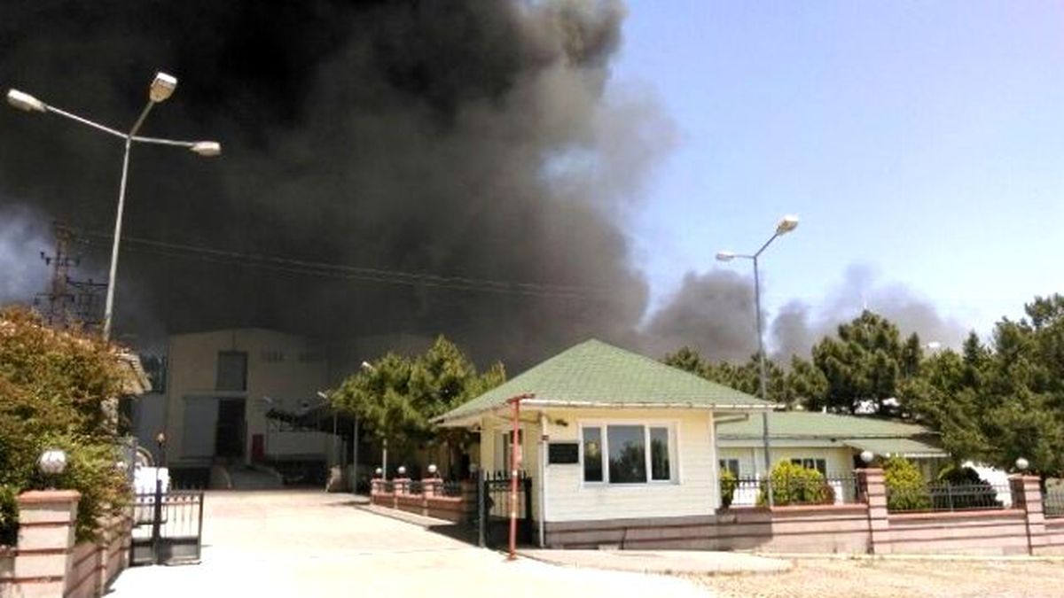 Silivri\'de Fabrika Yangını