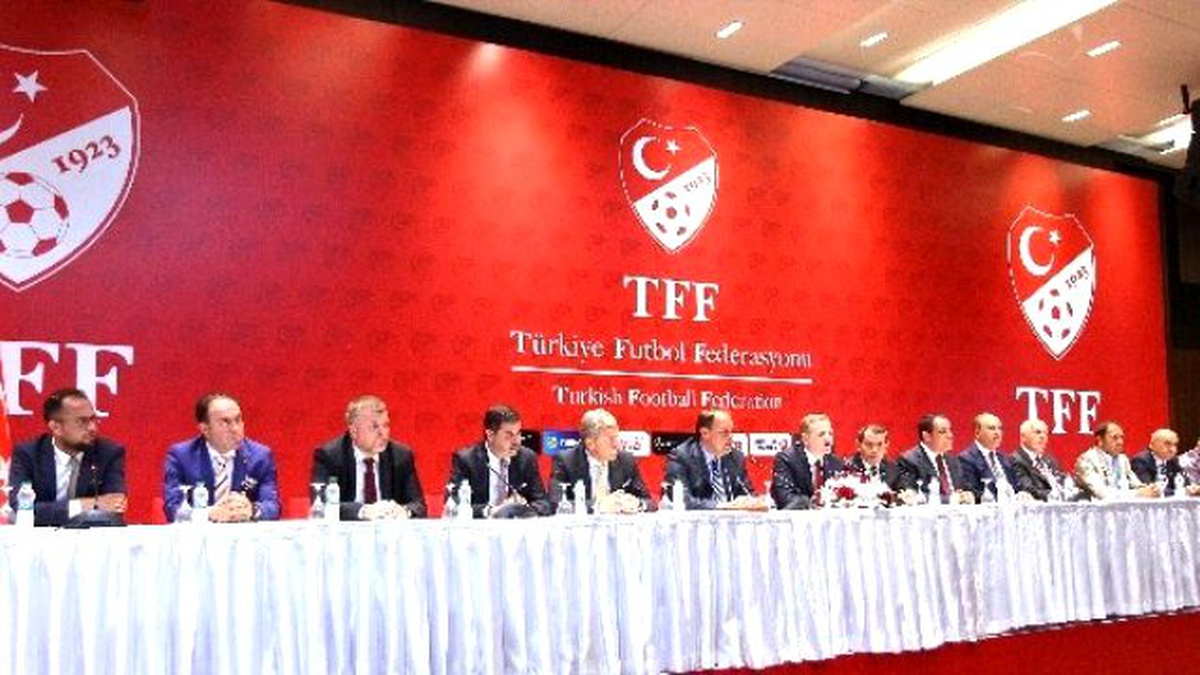 Süper Lig\'in Yayın Hakları Kulüpler Birliği\'nde