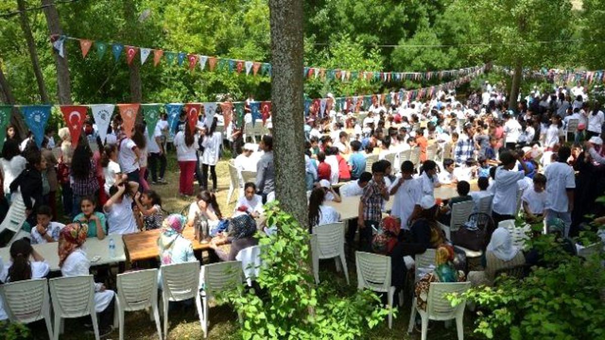 Yeşil Konak Öğrencileri Kır Şenliğinde Buluştu