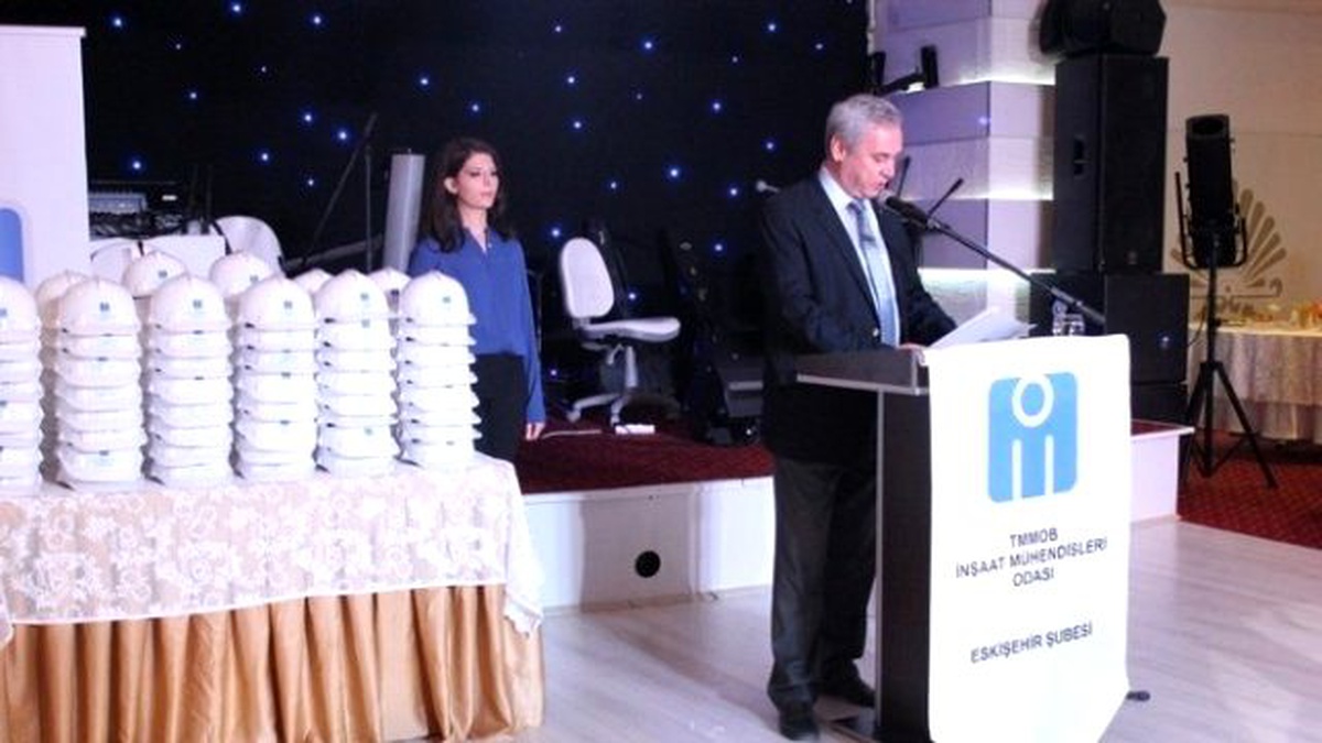 2014-2015 Yılı Mezuniyet ve Rozet Takma Töreni Yapıldı