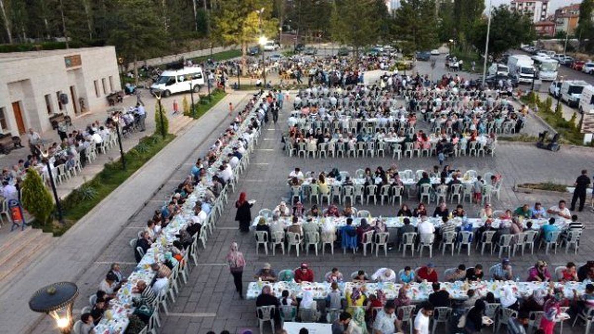 Aksaraylılar Mahalle İftarlarında Buluşacak
