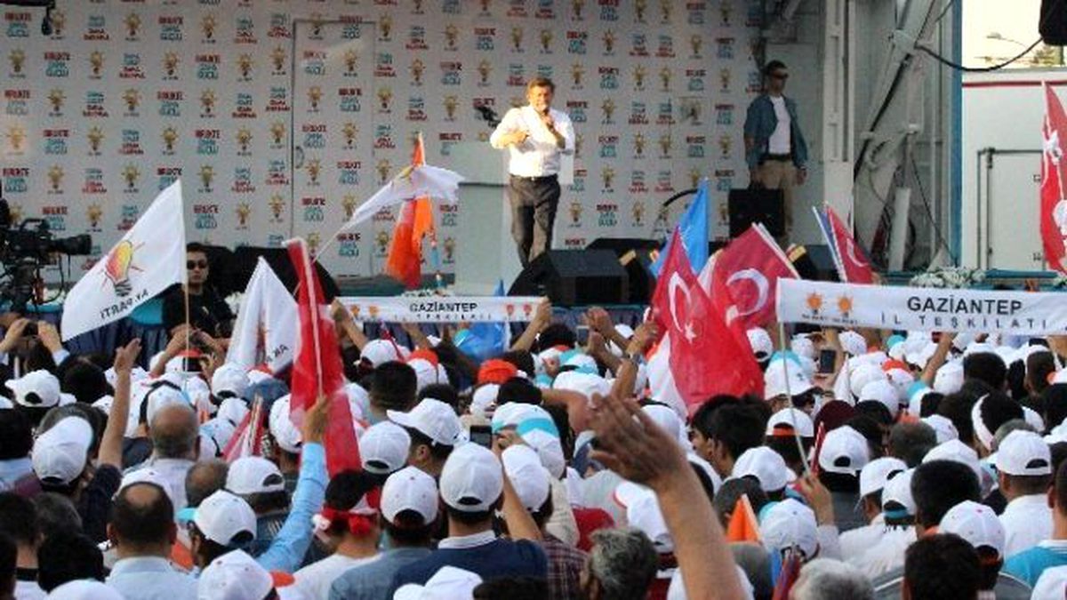Başbakan Davutoğlu, Hdp Mitingindeki Patlamayı Değerlendirdi