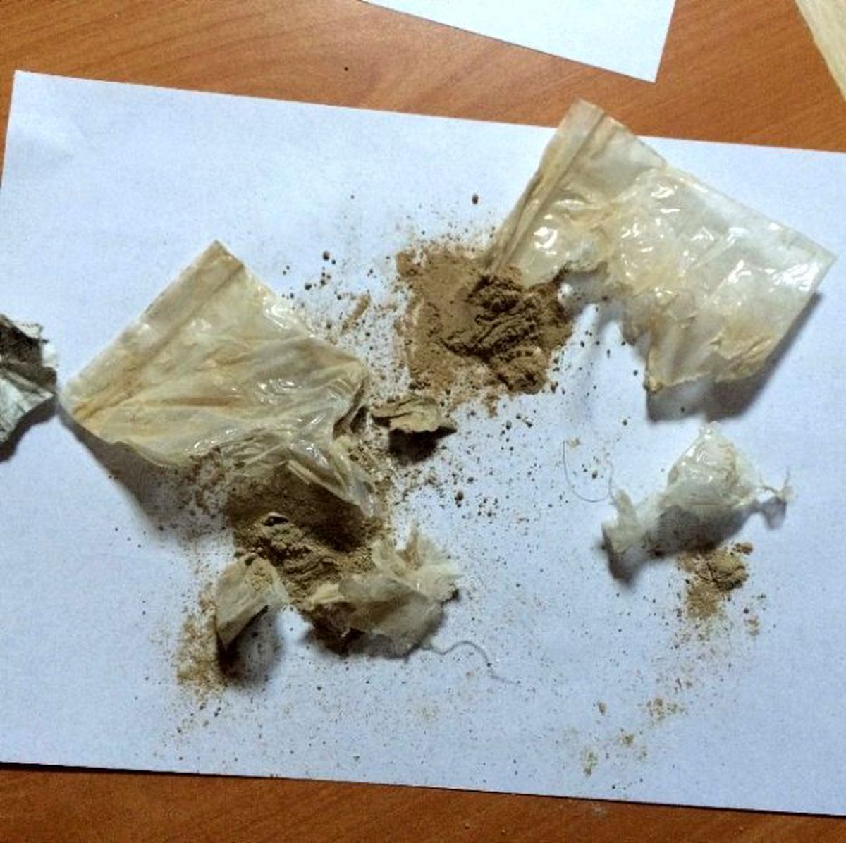 Bitlis\'te Eroin ve Kaçak Çay Operasyonu