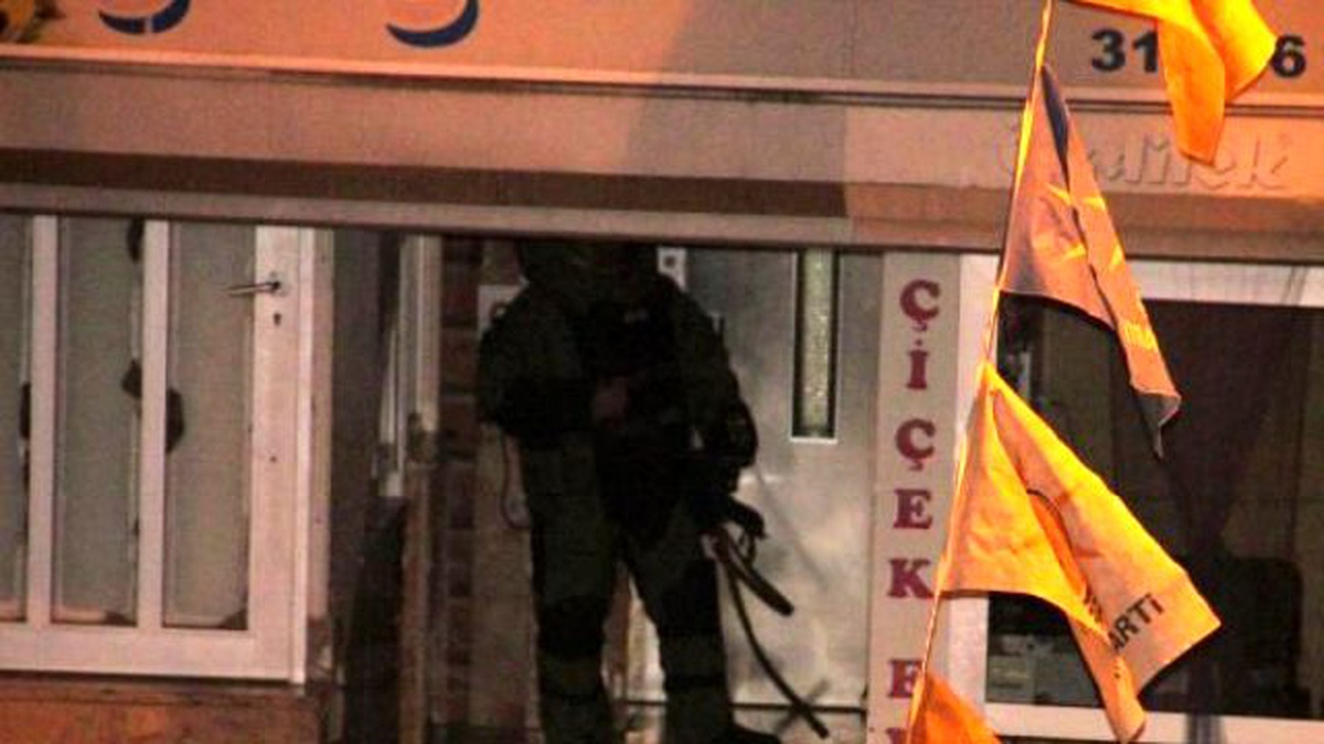 Bomba Paniğine Yol Açan Çanta Boş Çıktı