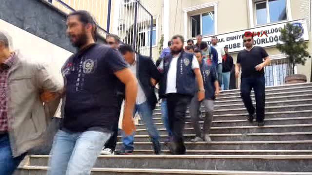 Çalıntı Araçları Tır\'larla Suriye Sınırına Taşımışlar