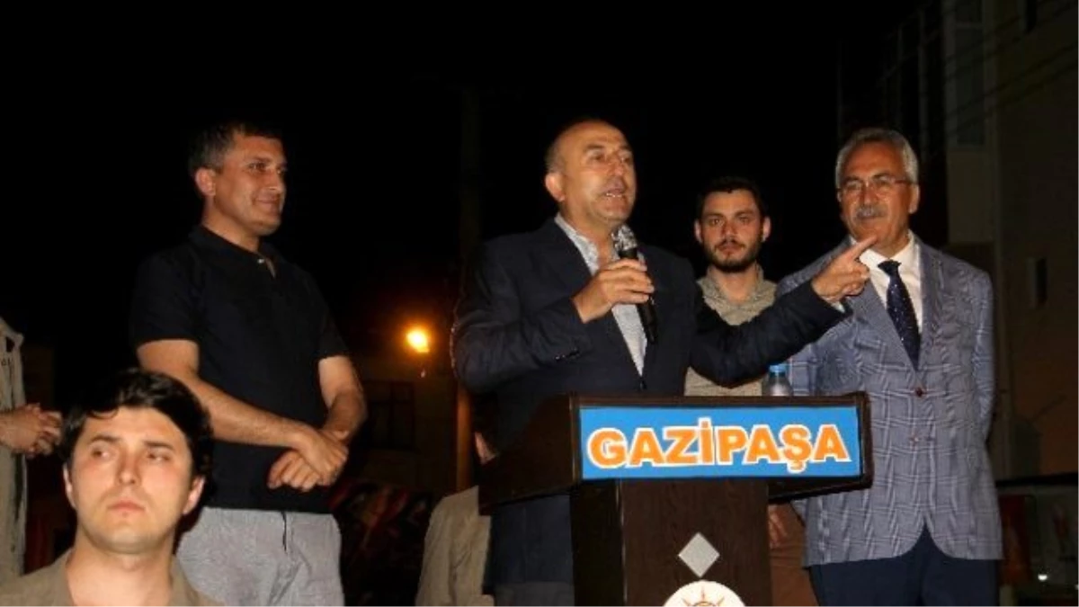 Gazipaşa\'da Gazi Mahallesinde AK Parti Coşkusu