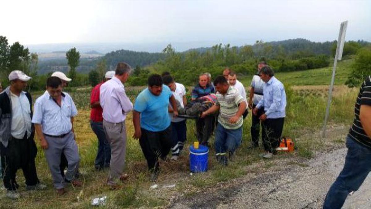 İşçi Servisiyle Otomobil Çarpıştı: 8 Yaralı