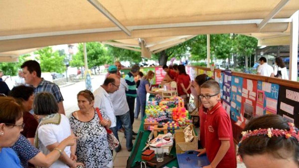 Ortaca\'da Öğrenciler Teknoloji ve Tasarım Sergisi Açtı