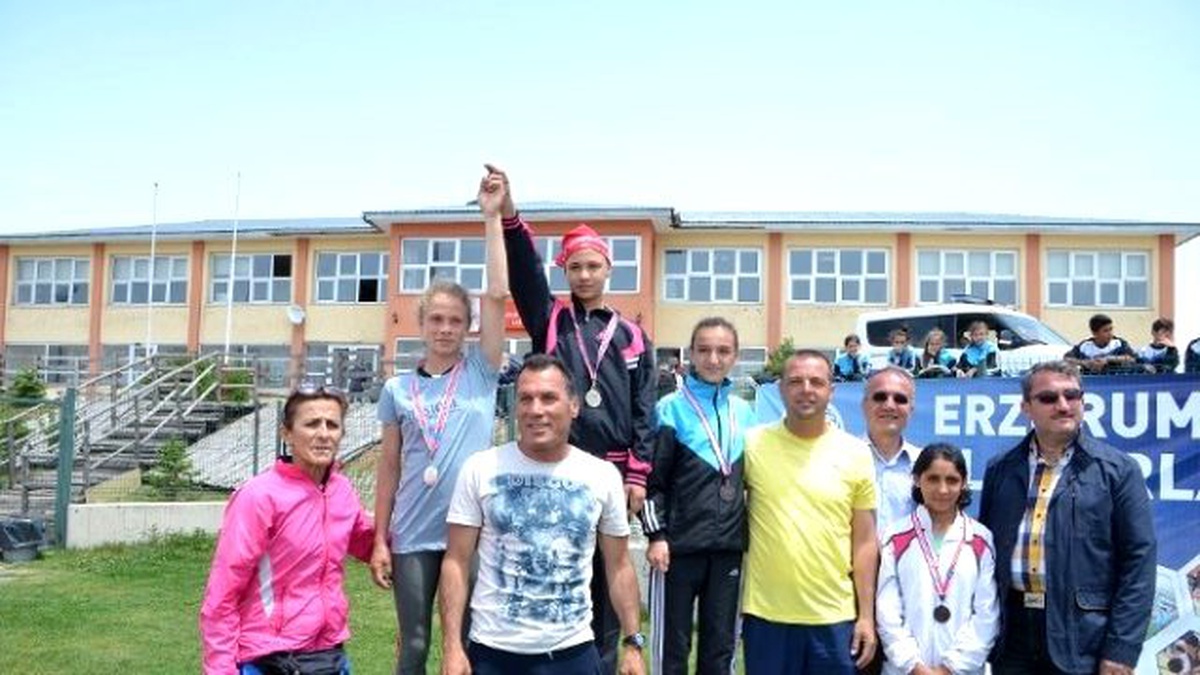 Puanlı Atletizmde Madalya ve Kupalar Sahiplerini Buldu