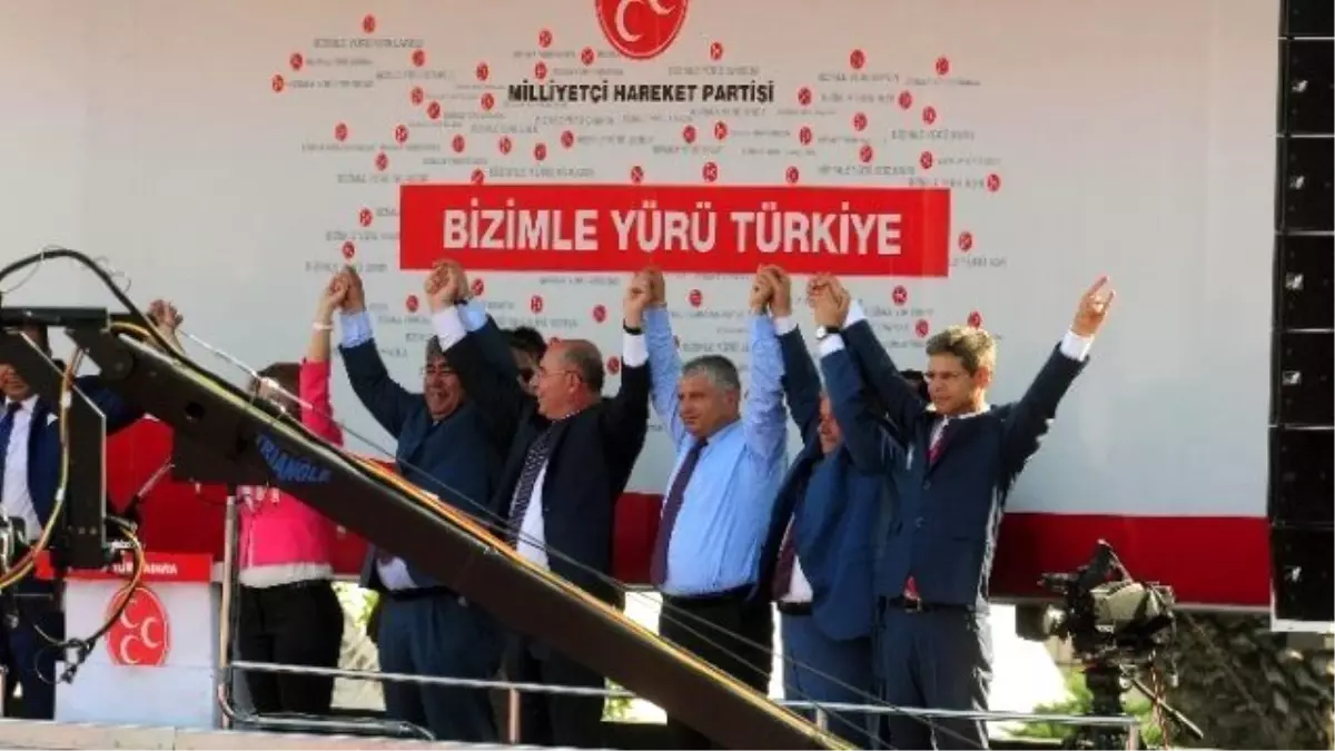 Yılmaz: "Adanalılar Yüreğiyle Geldi, Muhteşem Tabloyu Oluşturdu"