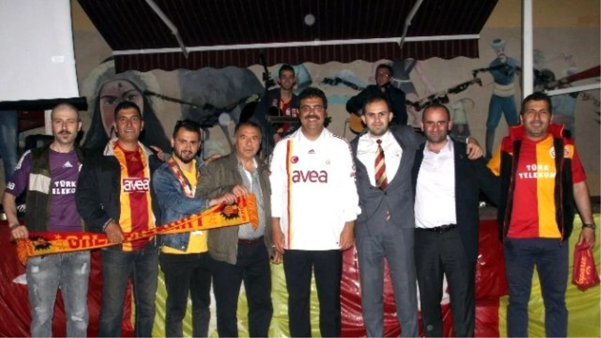 Bozkurt\'taki Galatasaraylılar 20. Şampiyonluklarını Kutladı