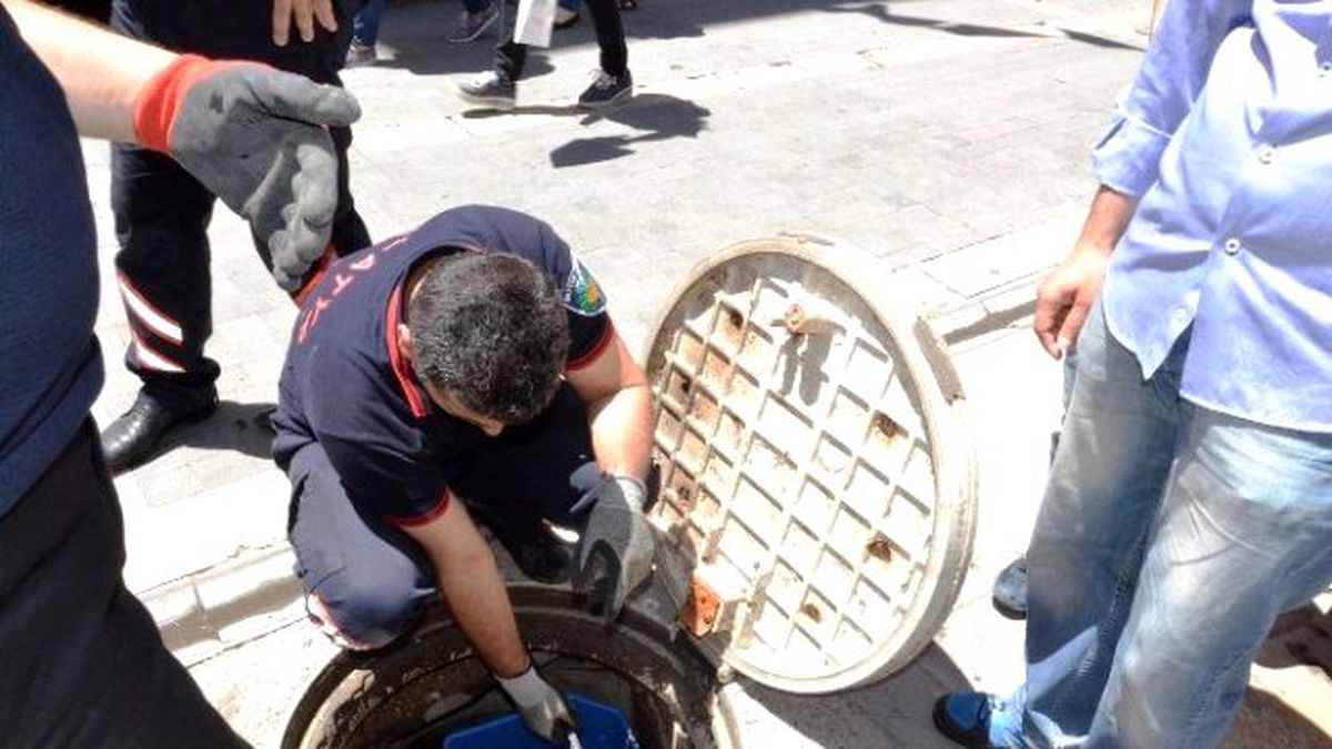 İtfaiyeden Yavru Kedi Kurtarma Operasyonu