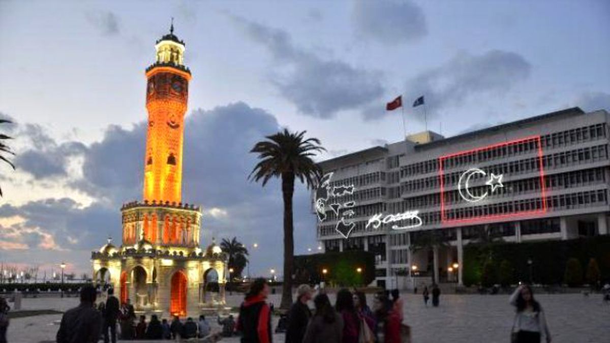 İzmir Büyükşehir\'e \'Fitch\' Onayı
