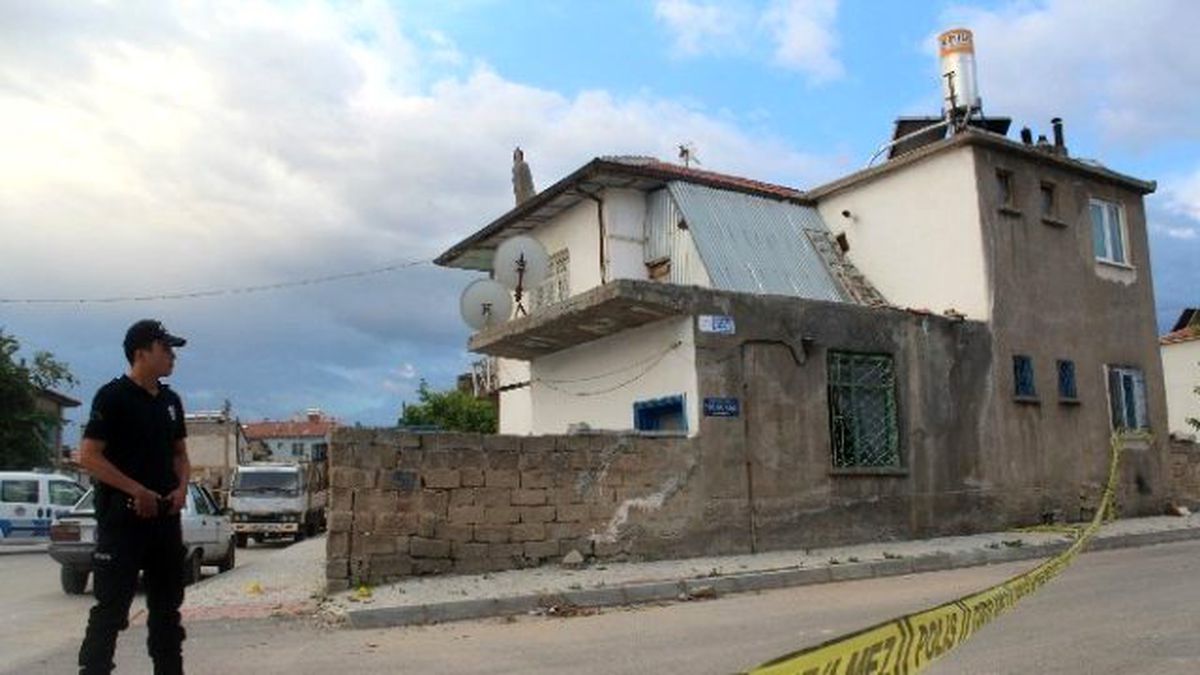 Karaman\'da Akraba Kavgası: 1 Ölü, 1 Yaralı