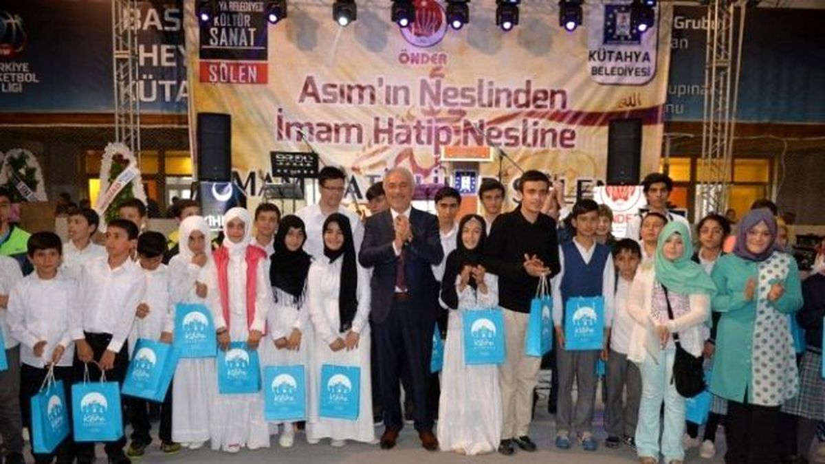 Kütahya\'da İmam Hatipliler Şöleni