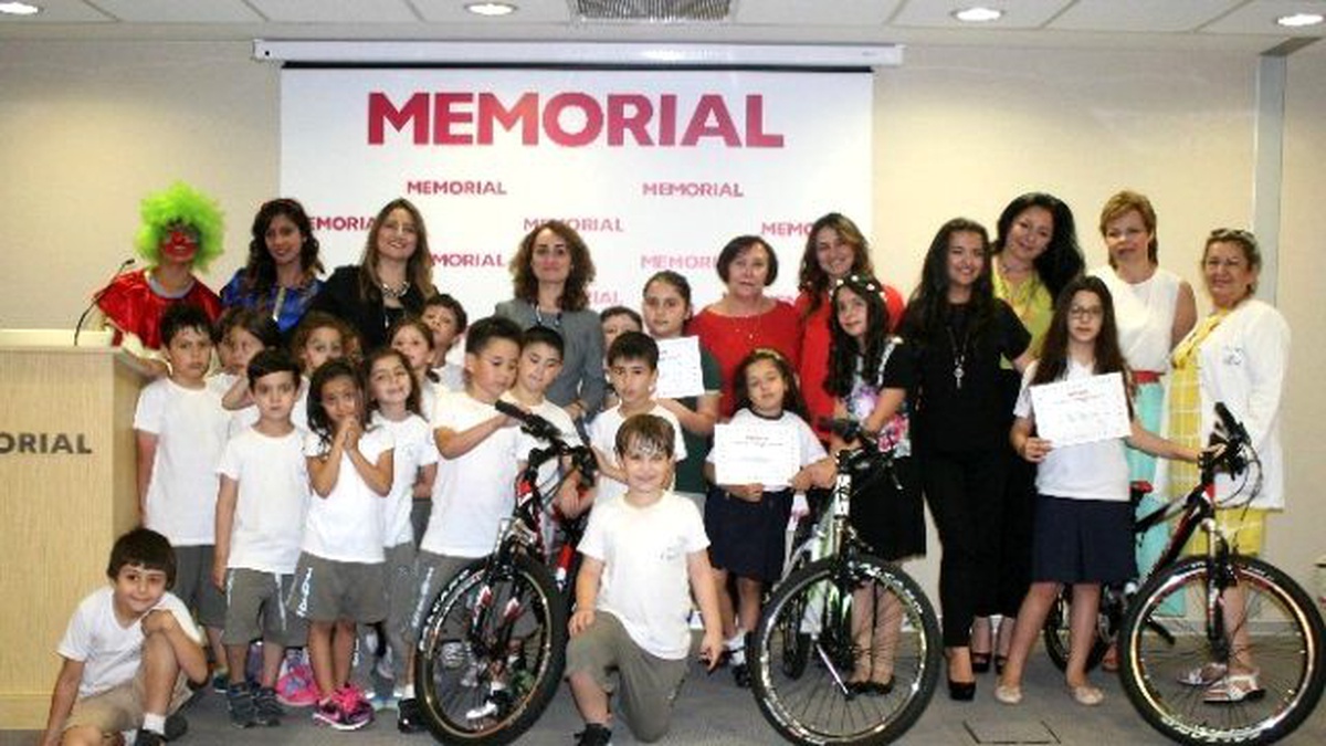 Memorial Sağlık Grubu Resim Yarışması Kazananları Ödüllerini Aldı