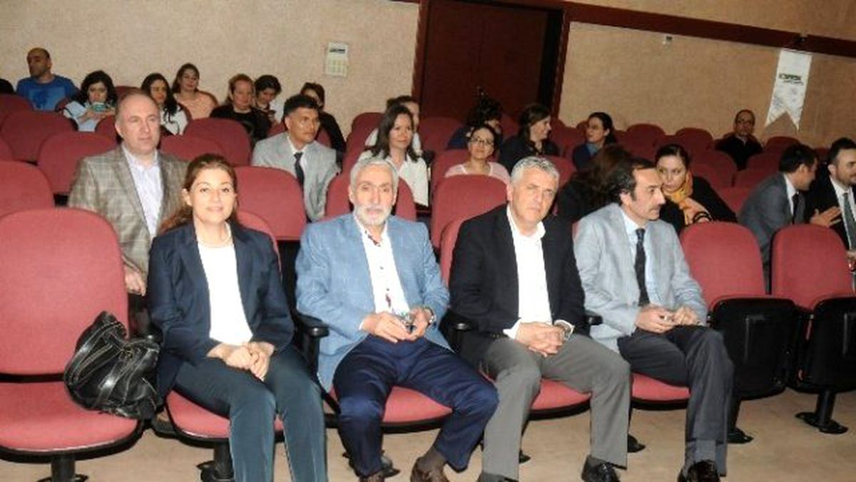 Omü\'de \'Ameliyat Sonrası Ağrı\' Toplantısı