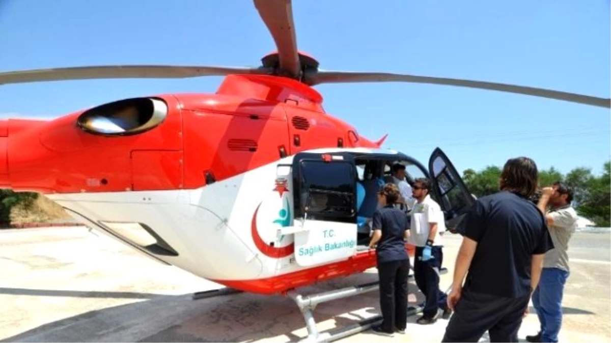 Prematüre Bebek Ambulans Helikopterle Denizli\'ye Sevk Edildi