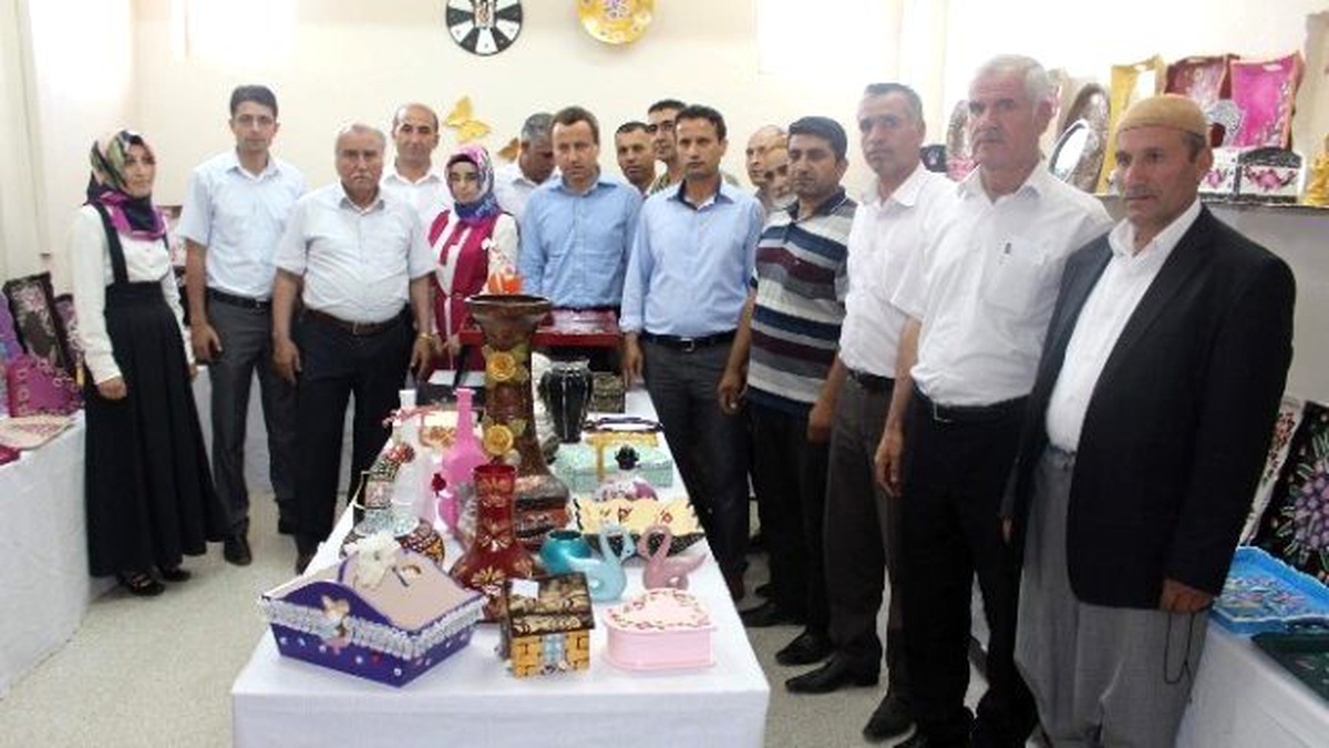 Samsat\'ta El Emeği Göz Nuru Ürünler Sergilendi