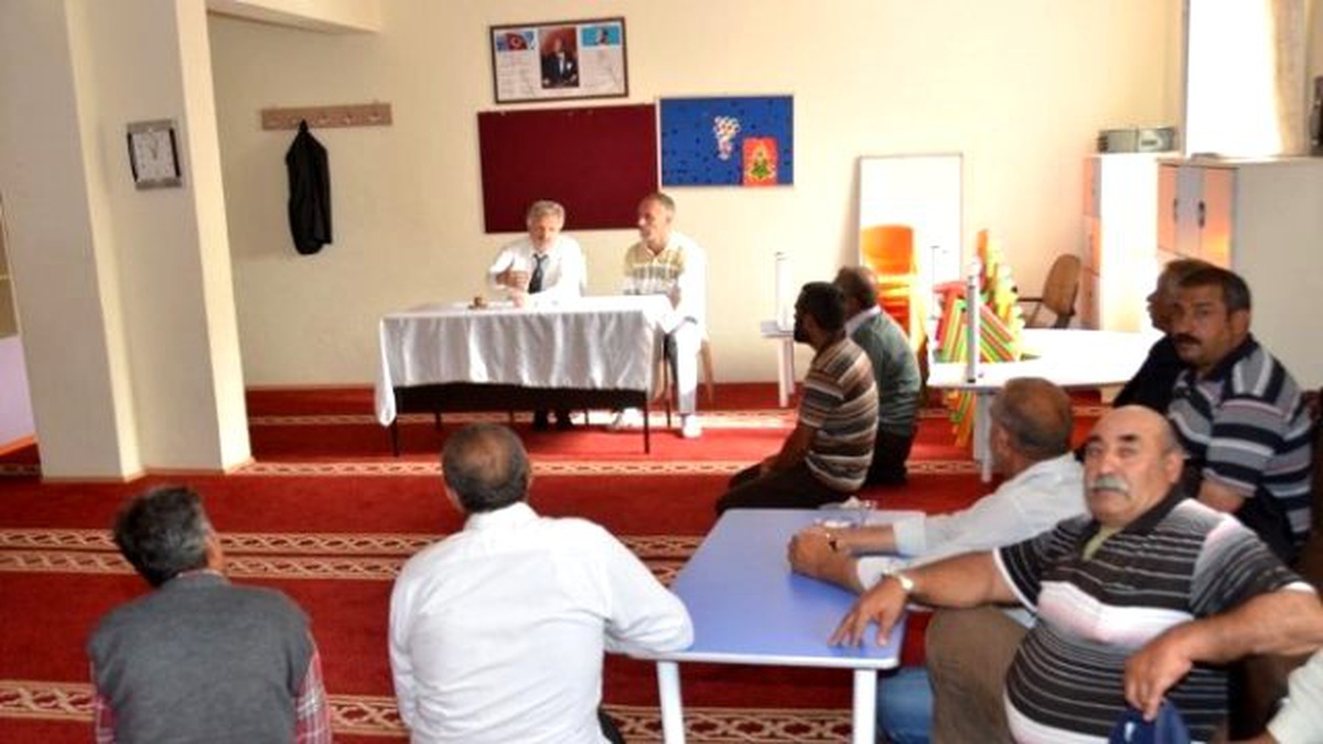 Vali Kahraman, Ersevenler Mahallesi Sakinleri ile Bir Araya Geldi