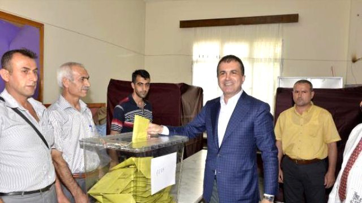 Kültür ve Turizm Bakanı Çelik\'in Sandığından CHP Çıktı