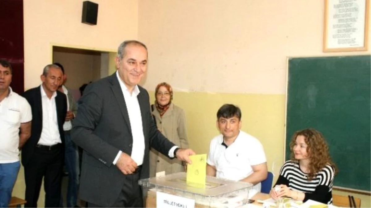 MHP Milletvekili Adayı Danışmaz Oyunu Kullandı