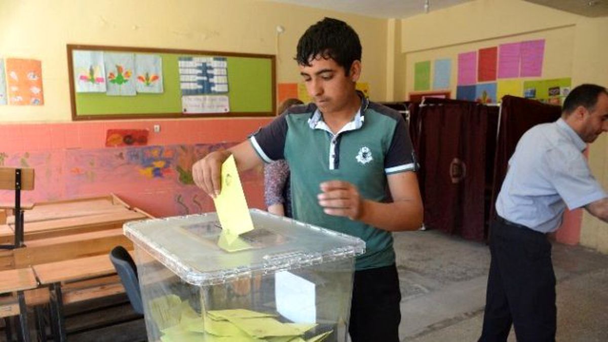 Siverek\'te Oy Kullanma İşlemleri Başladı