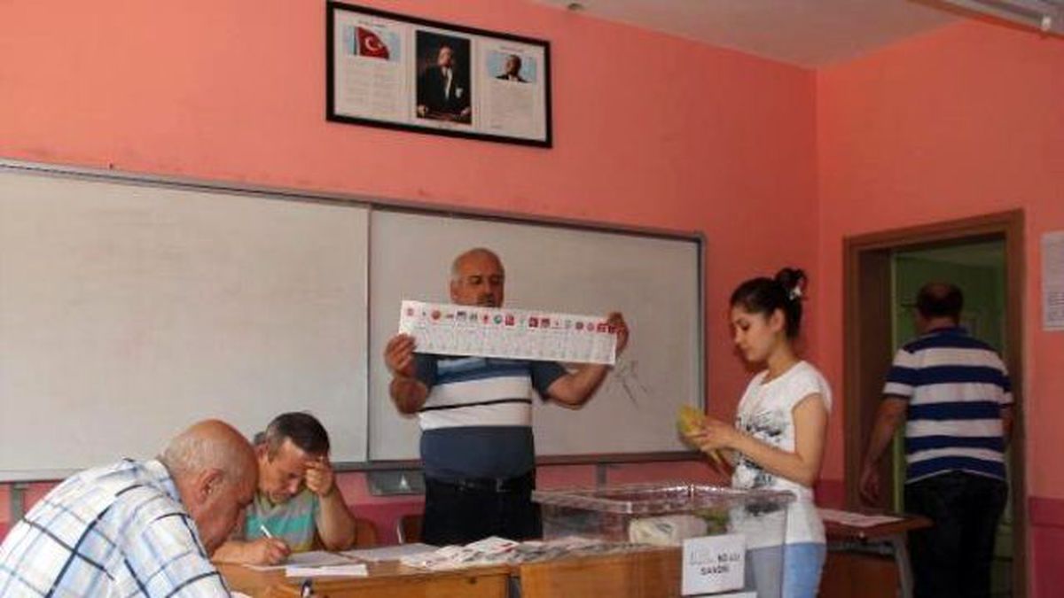 Acarlar\'da Seçmenin Yarıya Yakını Sandığa Gitmedi