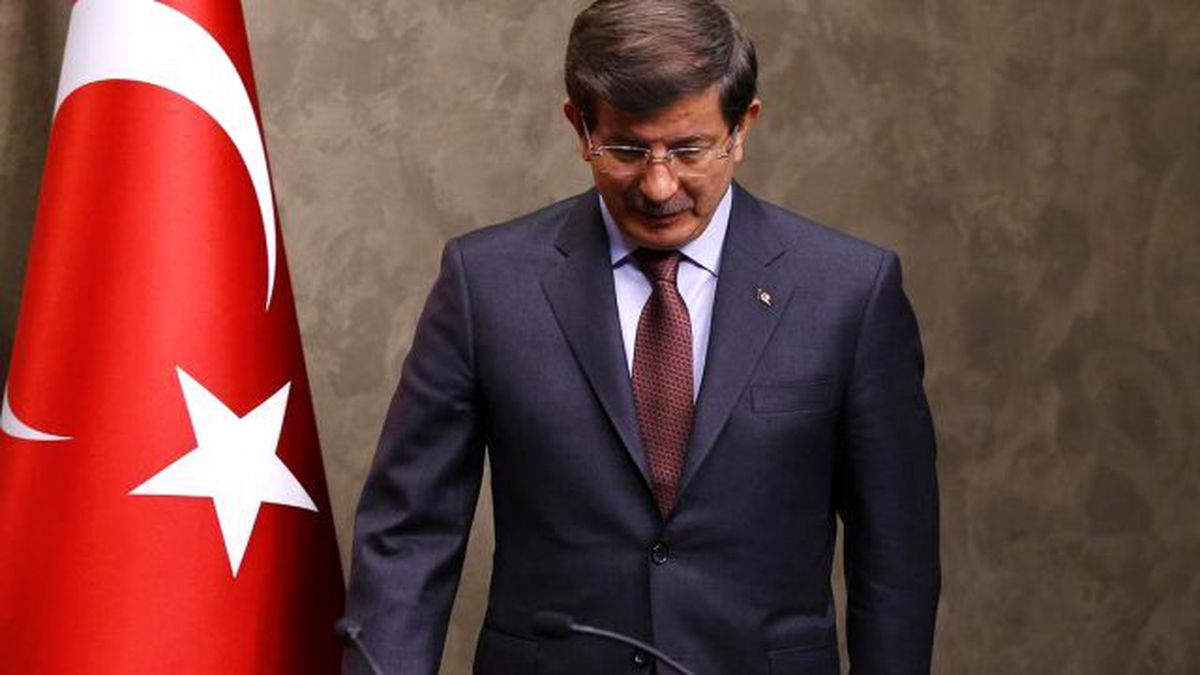 Davutoğlu\'na İlk Tebrik Mesajı Aliyev\'den