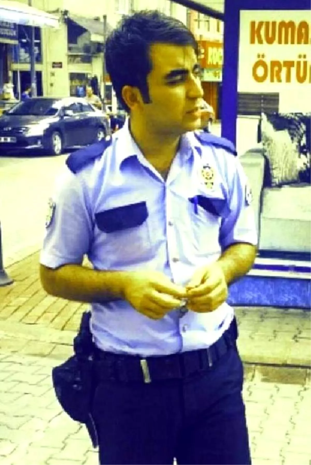 Genç Polis Evinde Ölü Bulundu